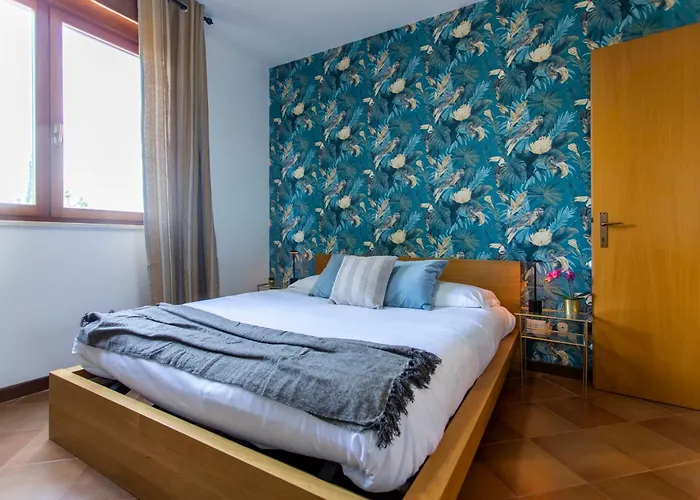 Emilia Modern With Free Parking Appartamento *